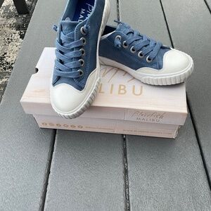 kids unisex navy Blowfish Malibu shoes